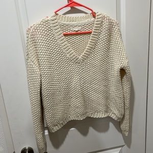 Knitted v neck sweater